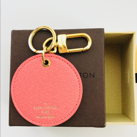Authđź’•LOUIS VUITTON  Illustre Posies Key bad charm - Picture 6 of 8